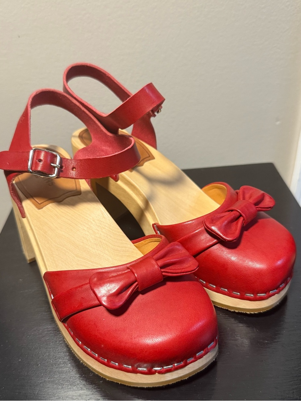 Swedish Hasbeens Red Leather Bow Clog Sandals